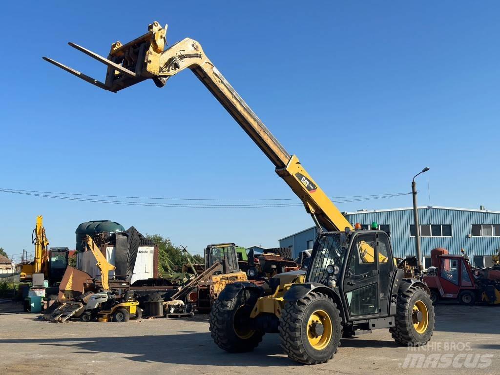 CAT TH407AG Телескопічний навантажувач