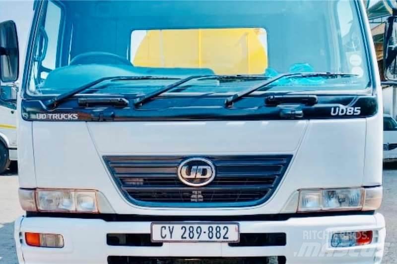 UD 85 Вантажівки / спеціальні