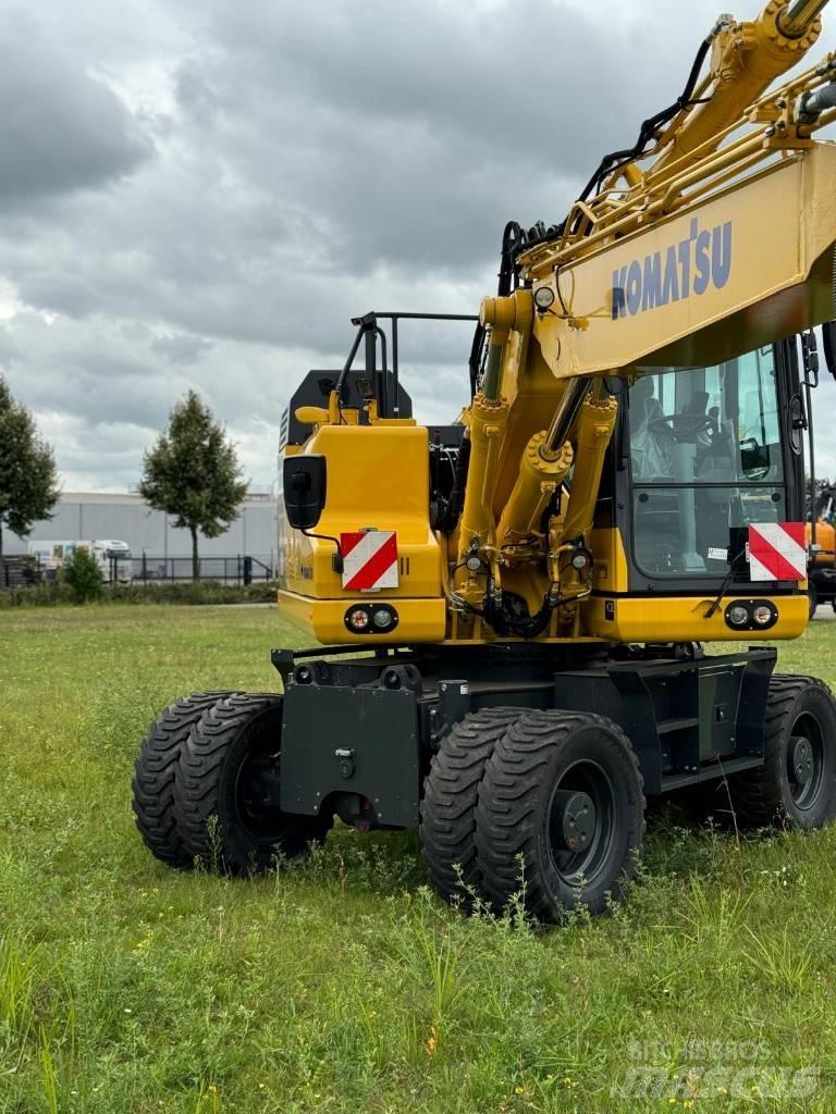 Komatsu PW180-11E0 Колісні екскаватори