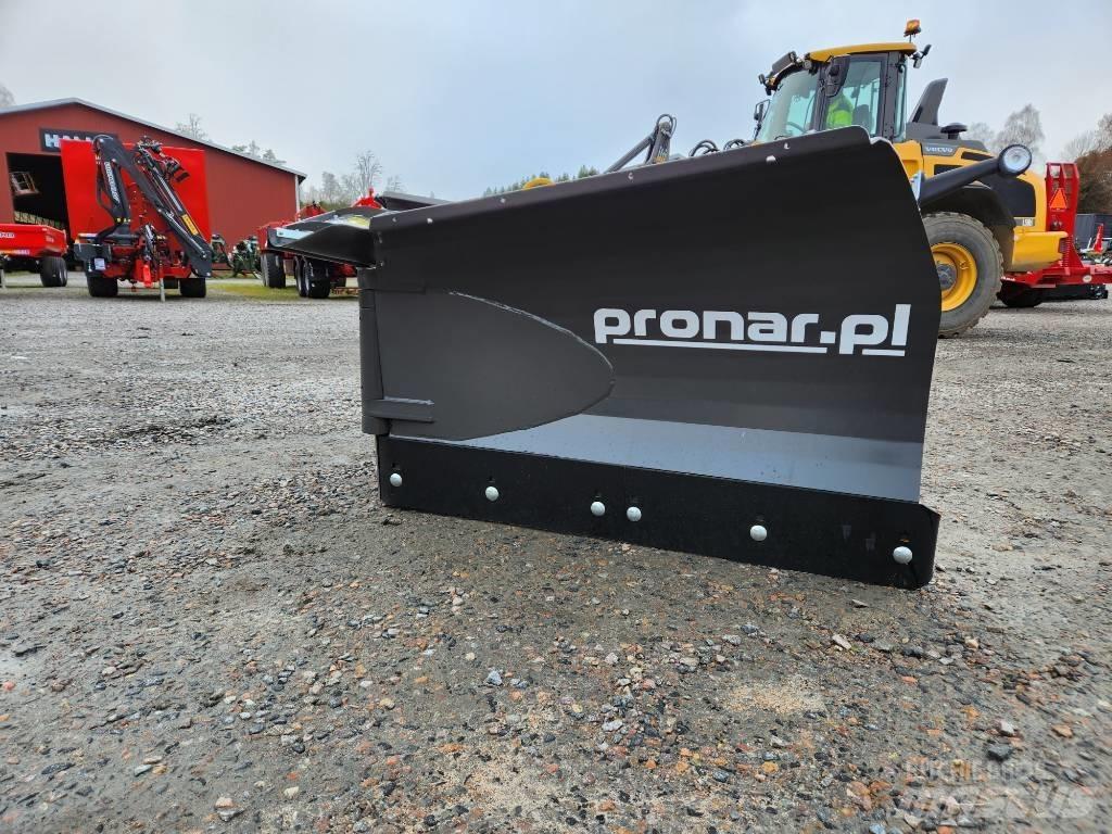 Pronar PUV 2800 M Плуги