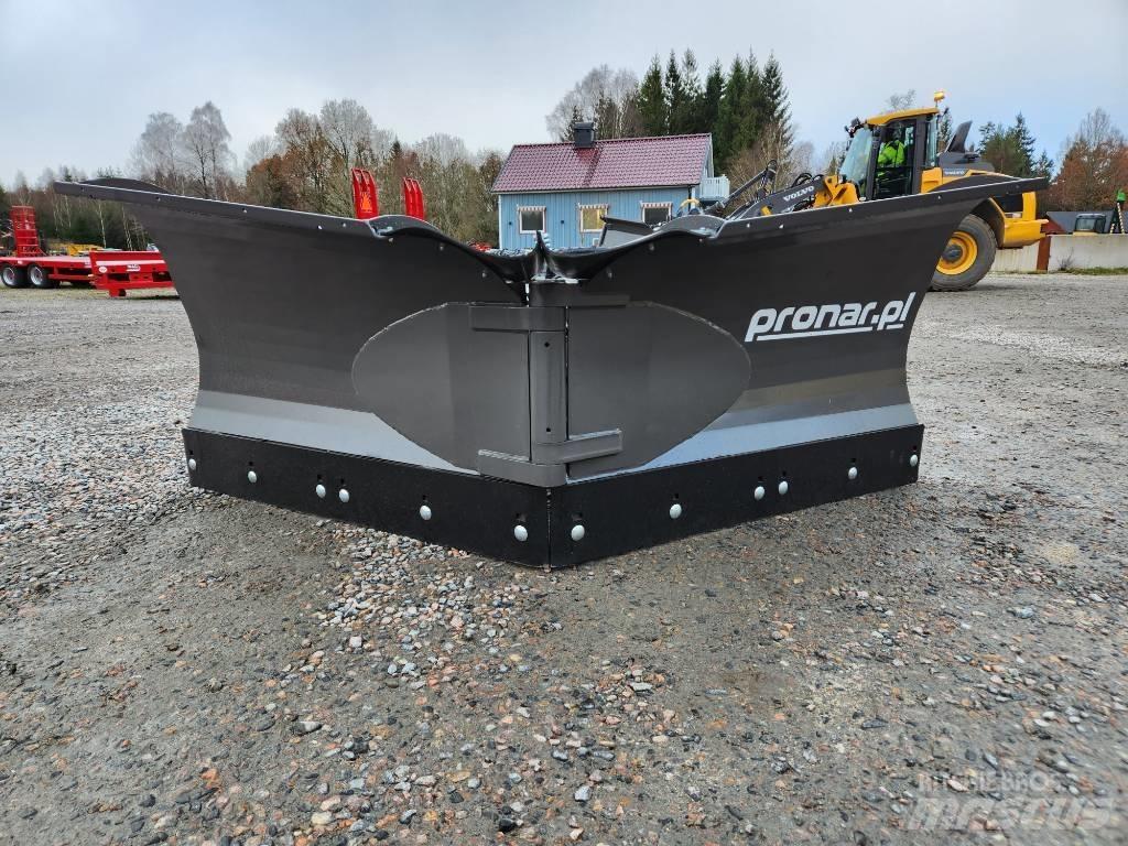 Pronar PUV 2800 M Плуги