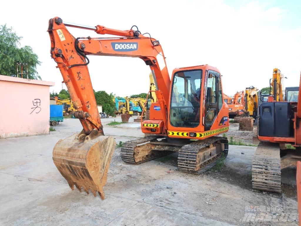 Doosan DH80GOLD Гусеничні екскаватори
