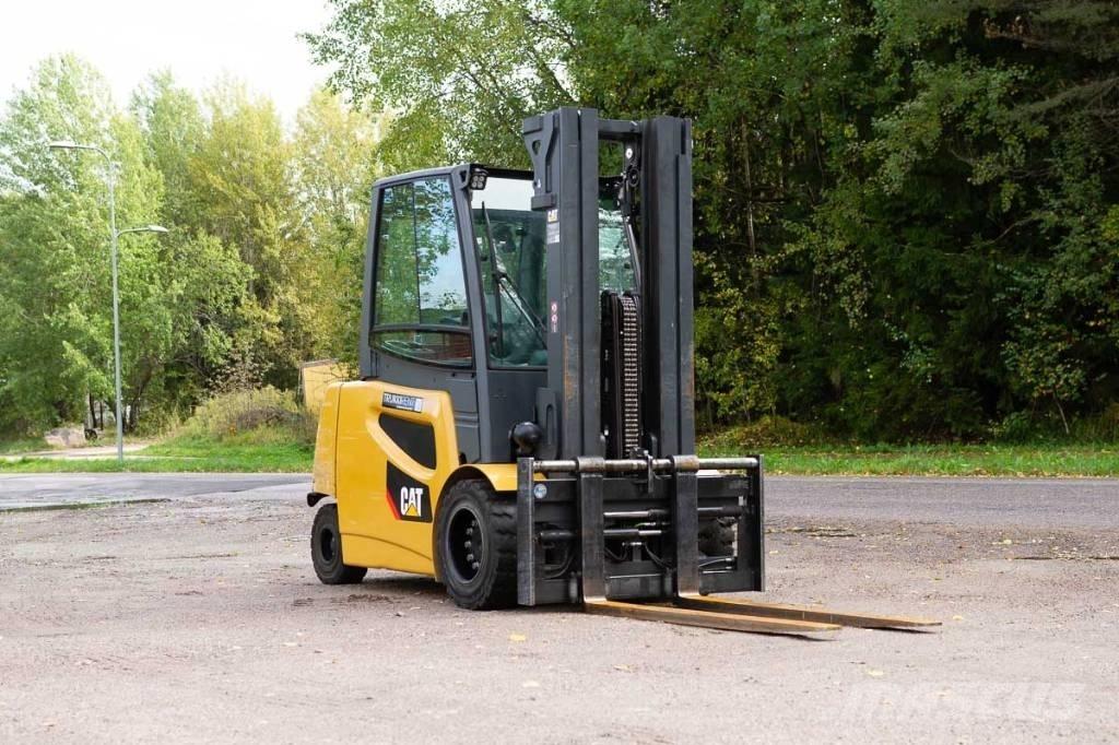 CAT EP 50 Електронавантажувачі
