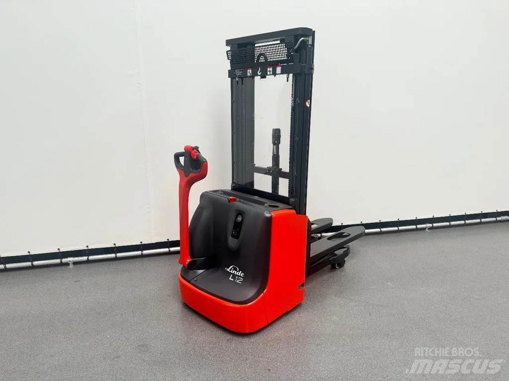 Linde L 12 l Ручний візок