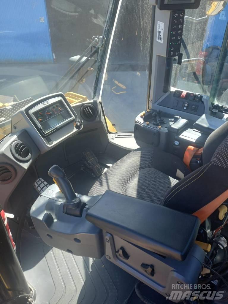 CAT 966 M Фронтальні навантажувачі