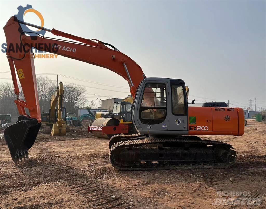 Hitachi EX 200 Гусеничні екскаватори