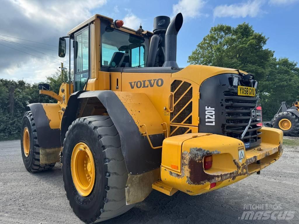 Volvo L 120 F Фронтальні навантажувачі