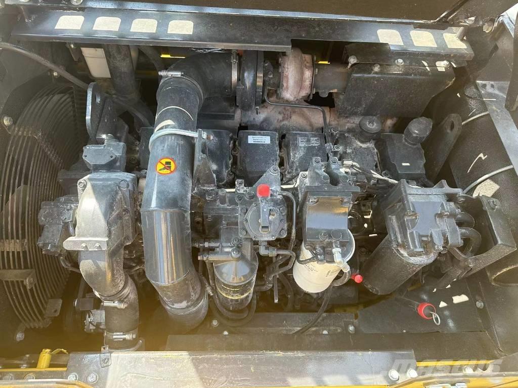 Komatsu PC 400 Гусеничні екскаватори