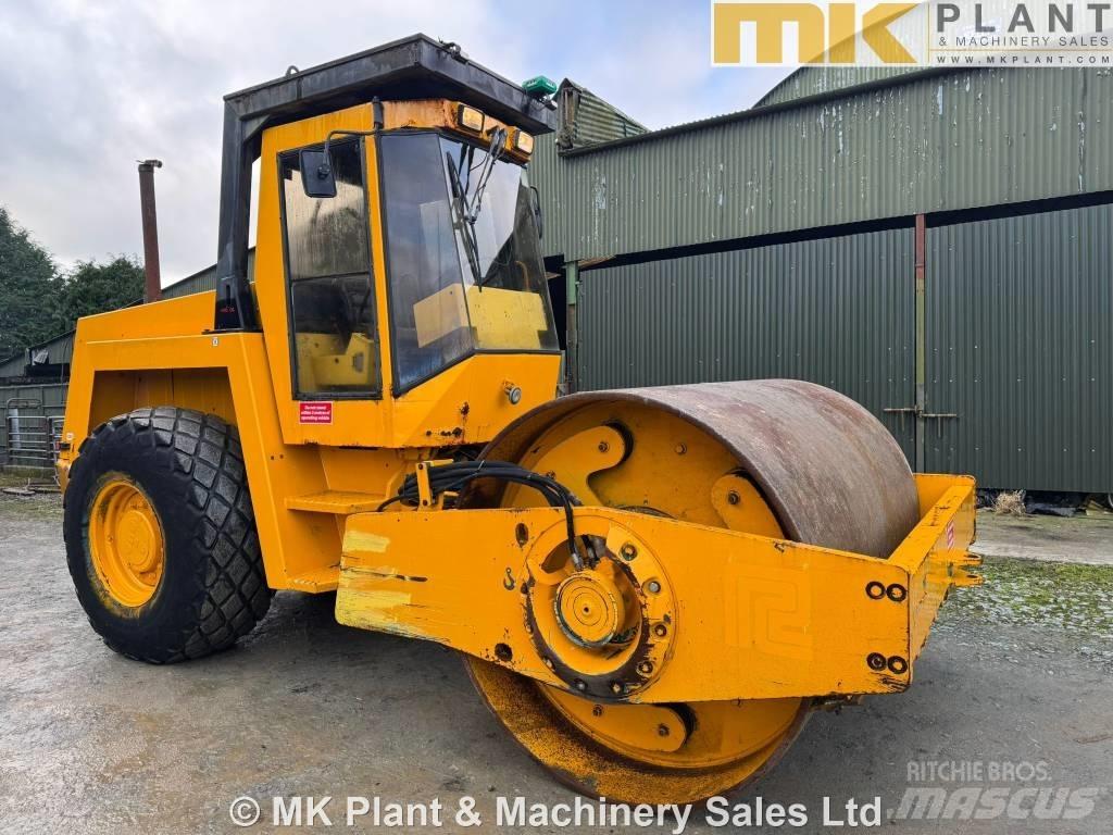 Bomag BW 213 D-2 Грунтові котки