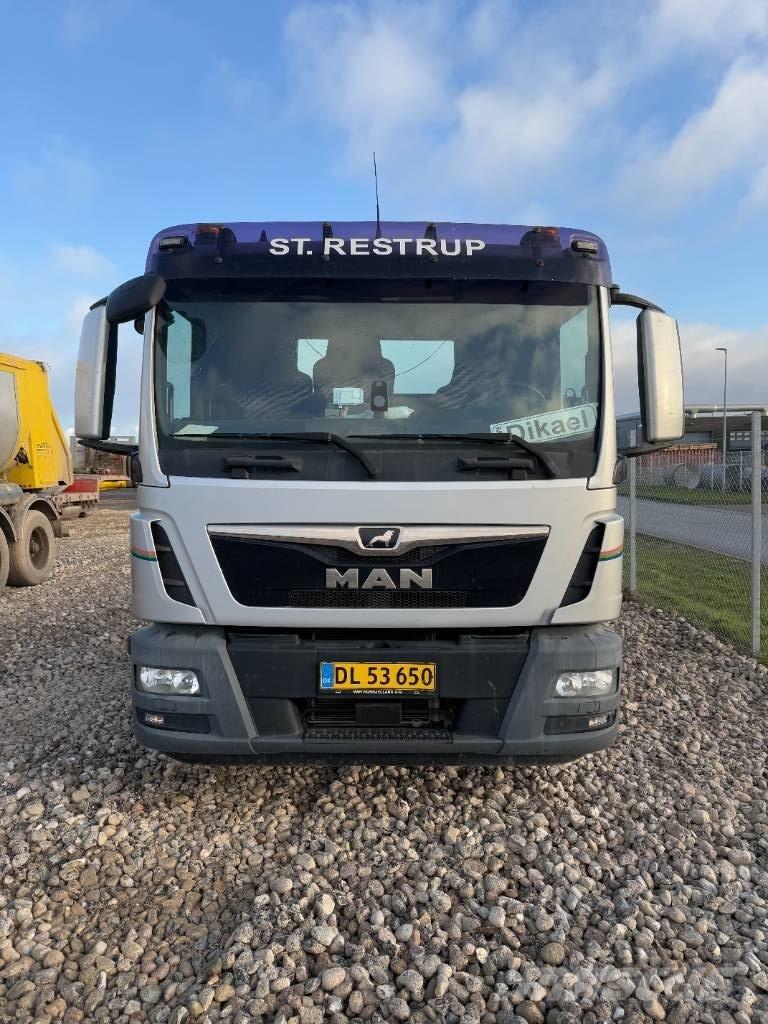 MAN TGM 15.290 Вантажівки з гаковим підйомом