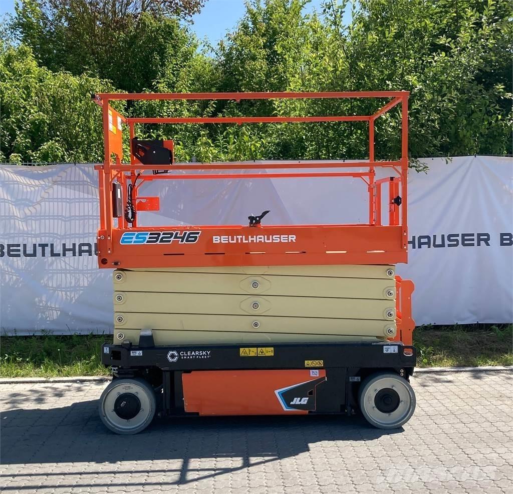 JLG ES3246 Підйомники-ножиці