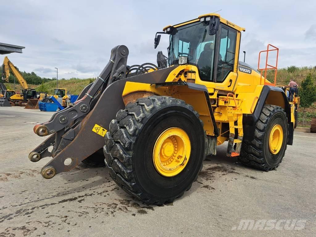 Volvo L220H Фронтальні навантажувачі