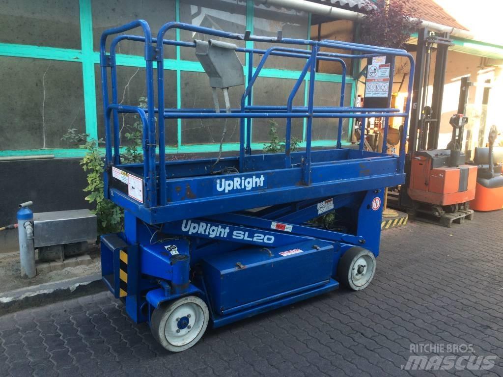 UpRight SL20    V-2784 Вертикальні щоглові підйомники