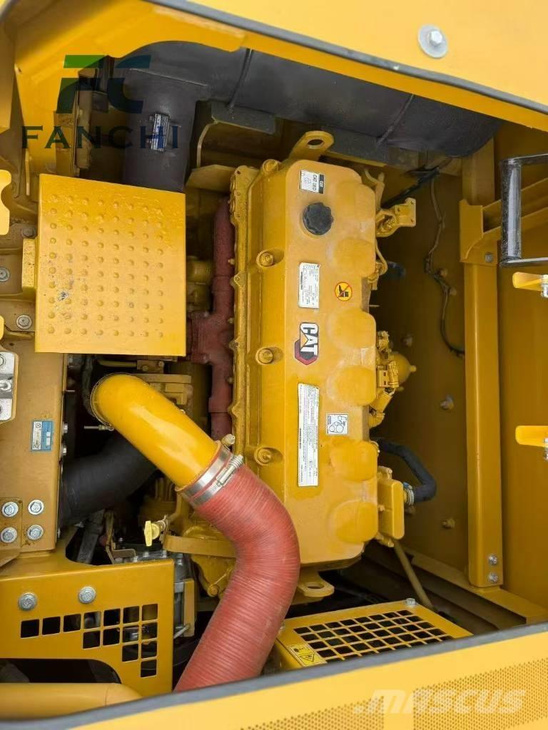 CAT 349 Гусеничні екскаватори