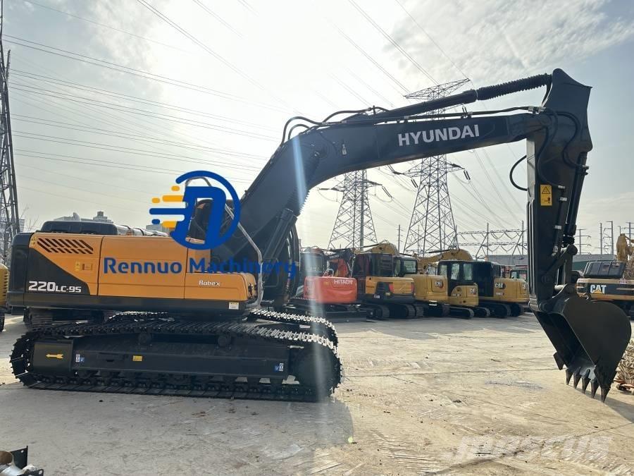 Hyundai R220LC-9S Гусеничні екскаватори