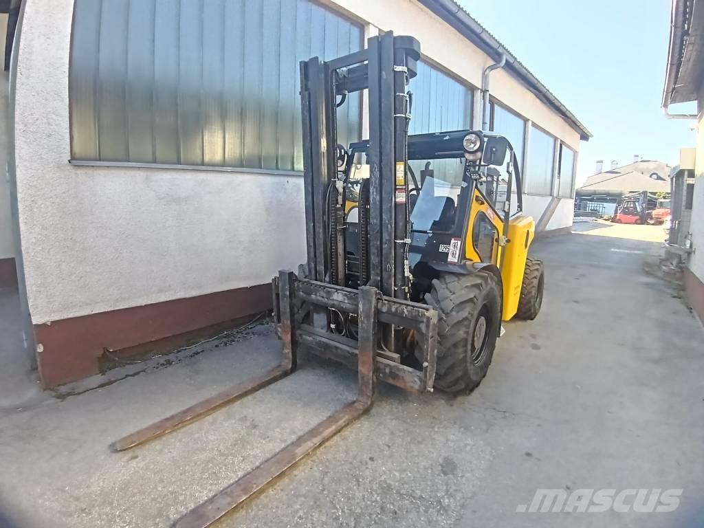 Bomaq B50 MP 4WD Дизельні навантажувачі