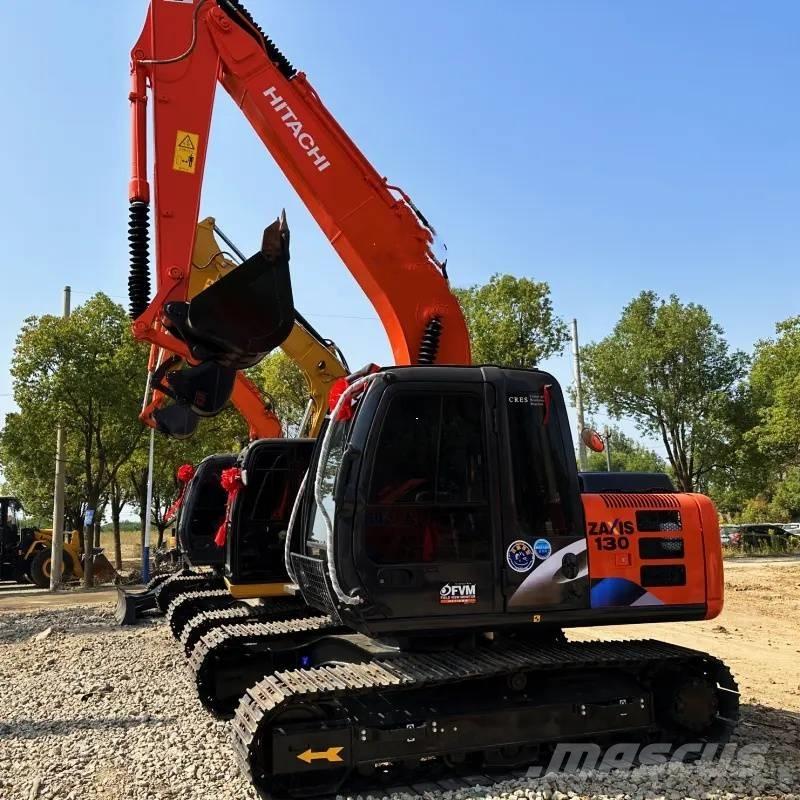 Hitachi ZX 130 Гусеничні екскаватори