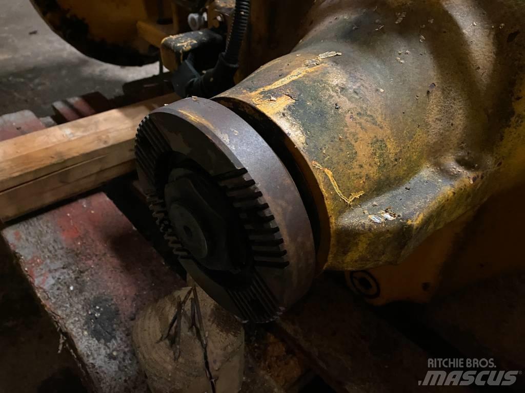 Volvo L90F / L 90 F Осі