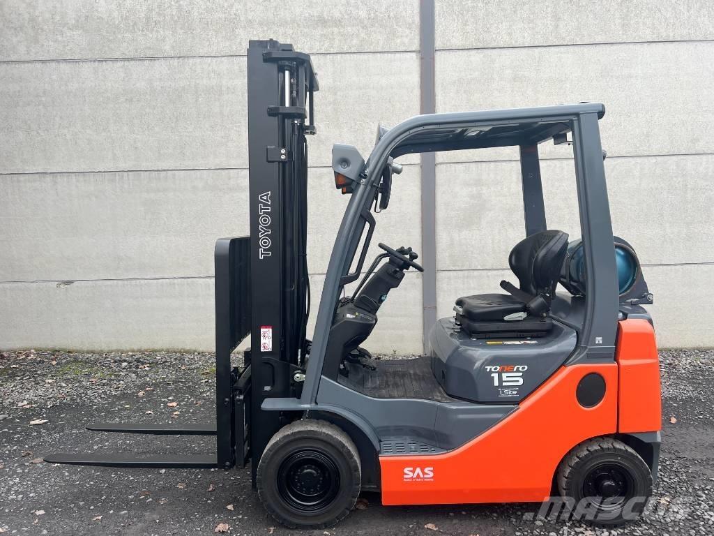 Toyota 02-8FGF15 Газові навантажувачі