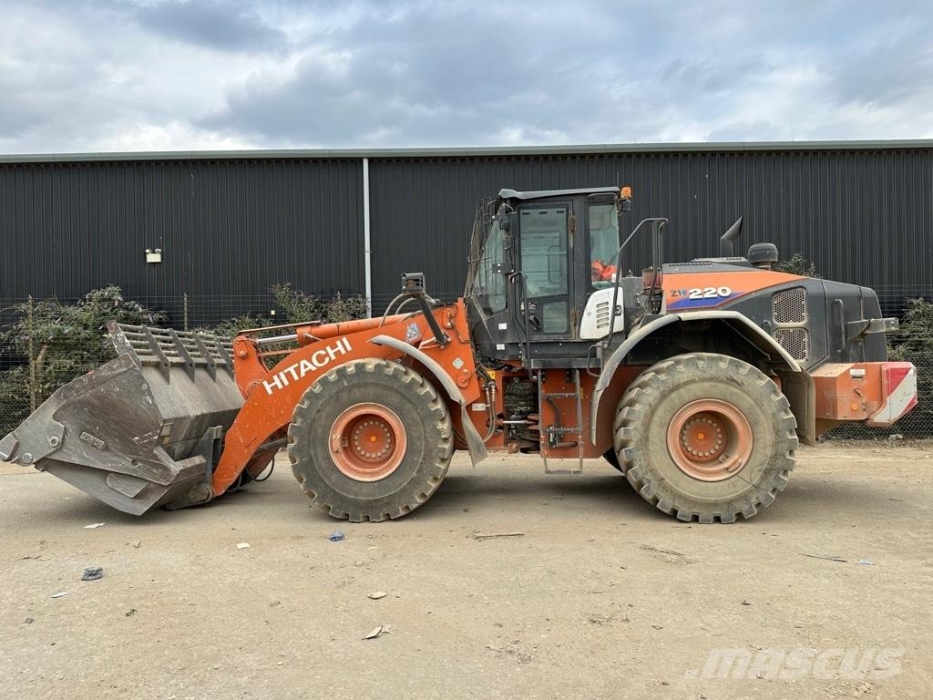 Hitachi ZW 220-6 Фронтальні навантажувачі