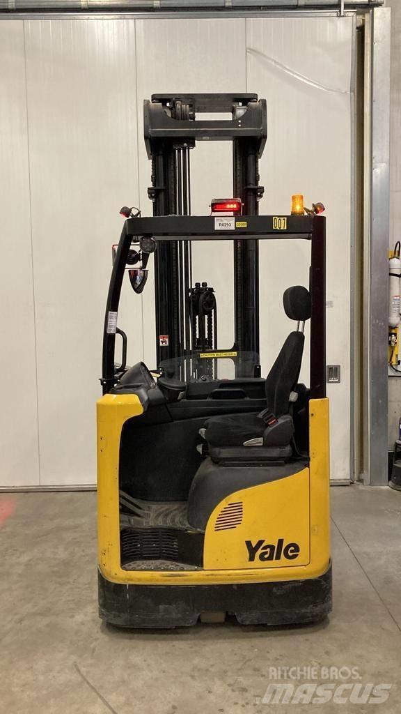 Yale MR20H Річ-трак із високим підйомом