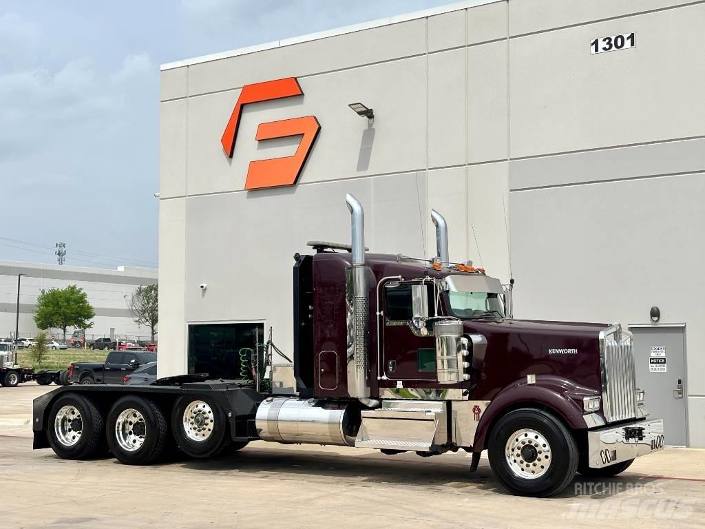 Kenworth W 900 Тягачі