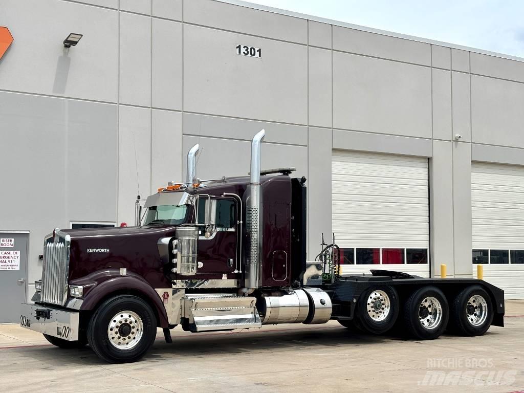 Kenworth W 900 Тягачі