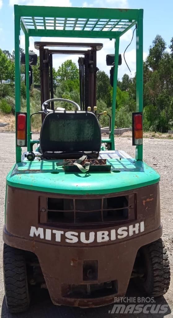 Mitsubishi FG25 Газові навантажувачі