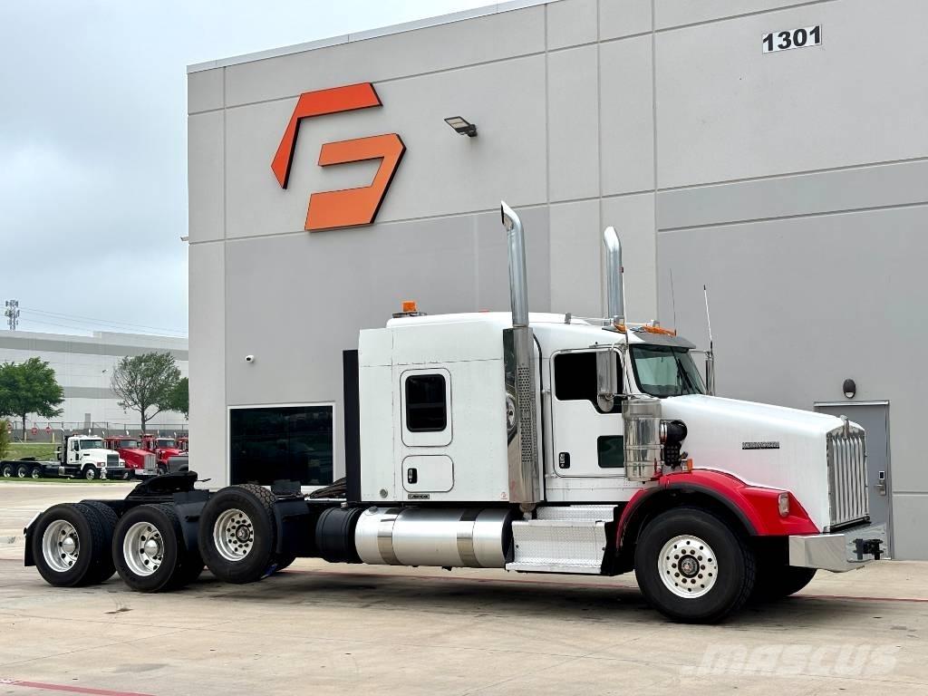 Kenworth T 800 Тягачі