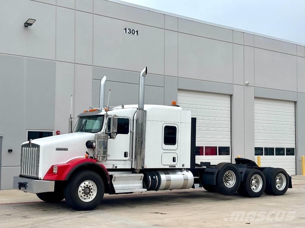 Kenworth T 800 Тягачі