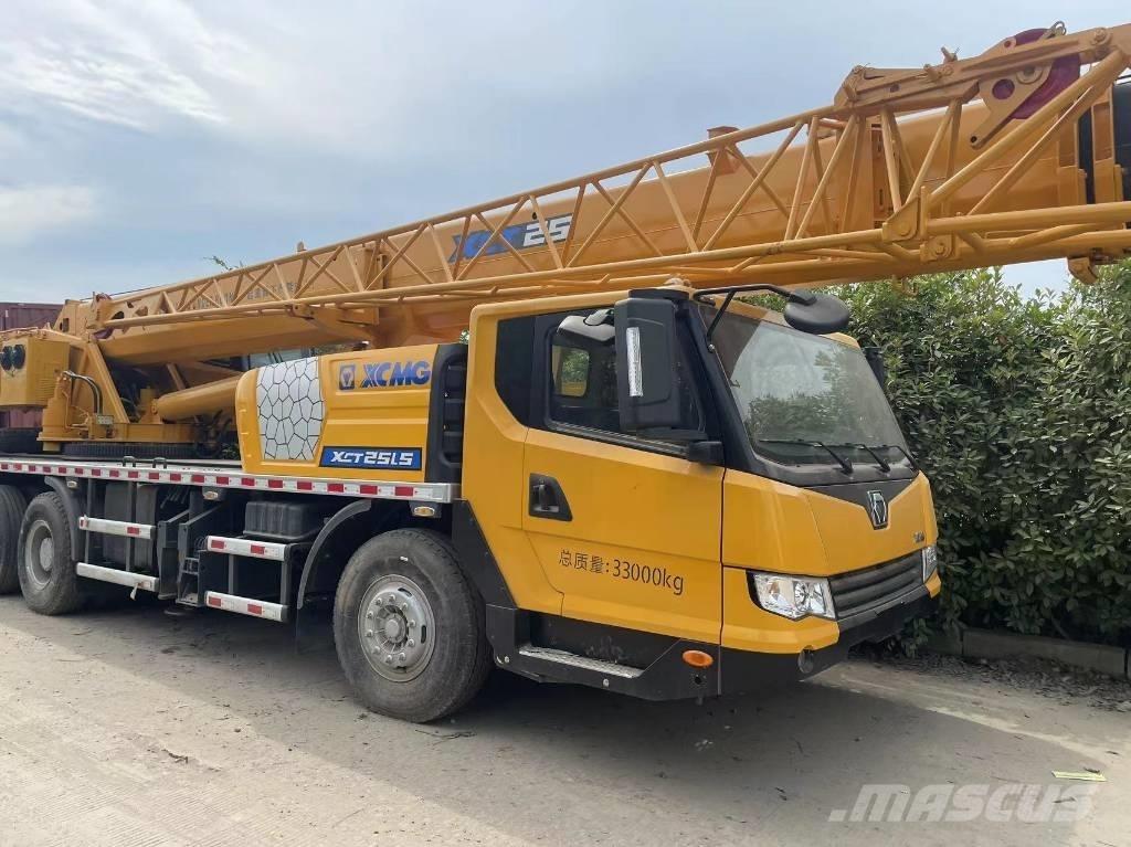 XCMG QY25 автокрани