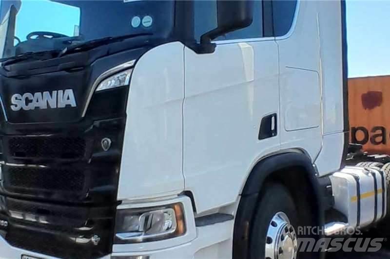 Scania R560 Вантажівки / спеціальні