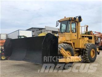 CAT 824 C Колісні бульдозери