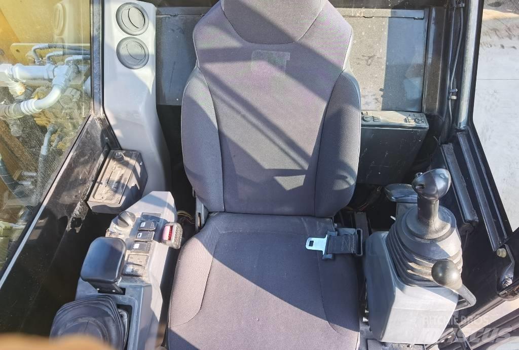 CAT 307E Гусеничні екскаватори