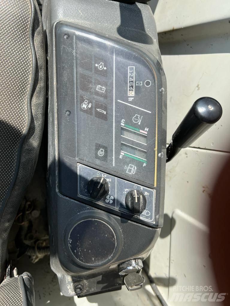 Komatsu CD50-1 Гусеничні самоскиди