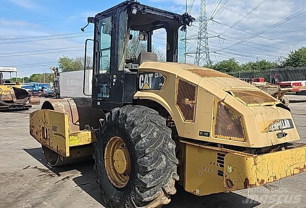 CAT CS 76 Грунтові котки