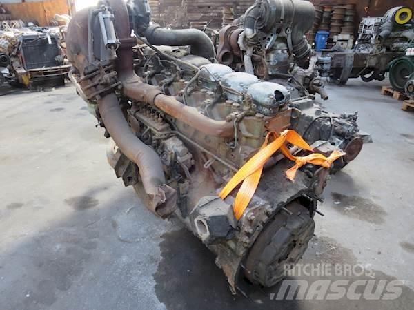 Volvo TD100A Двигуни