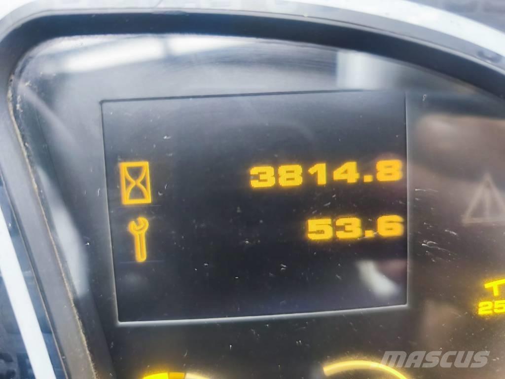 JCB 535-125 Телескопічні навантажувачі