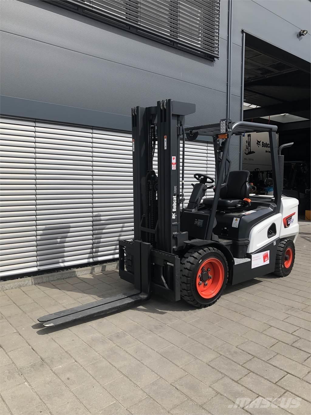 Bobcat D35NXS Дизельні навантажувачі