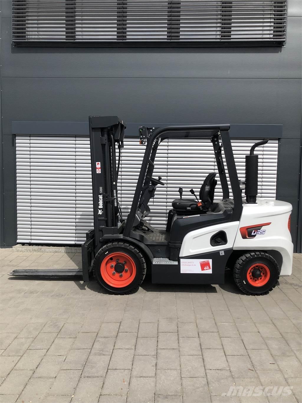 Bobcat D35NXS Дизельні навантажувачі
