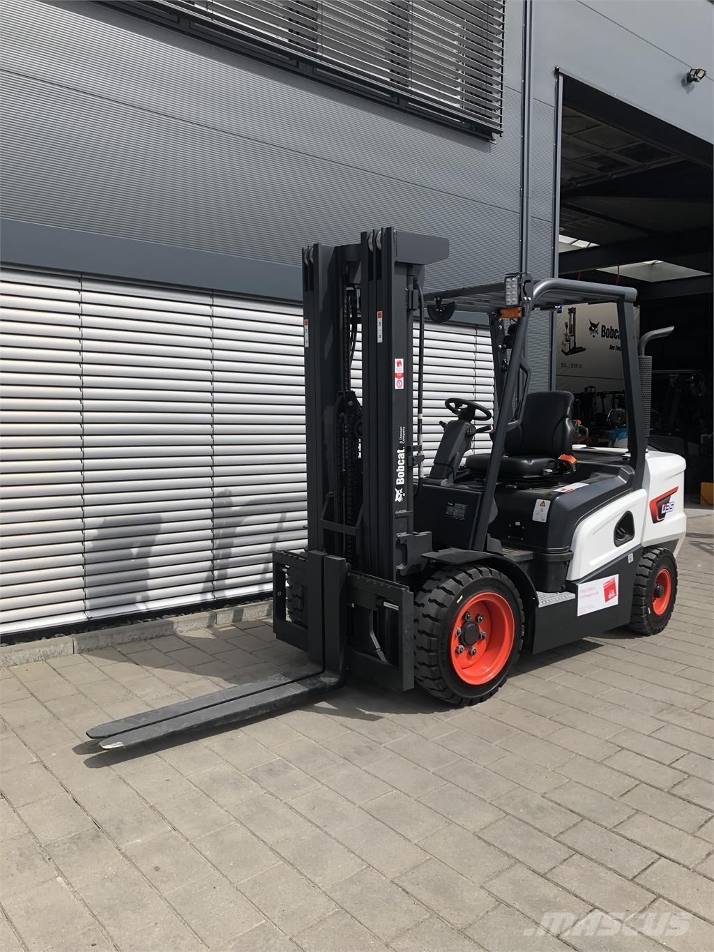 Bobcat D35NXS Дизельні навантажувачі