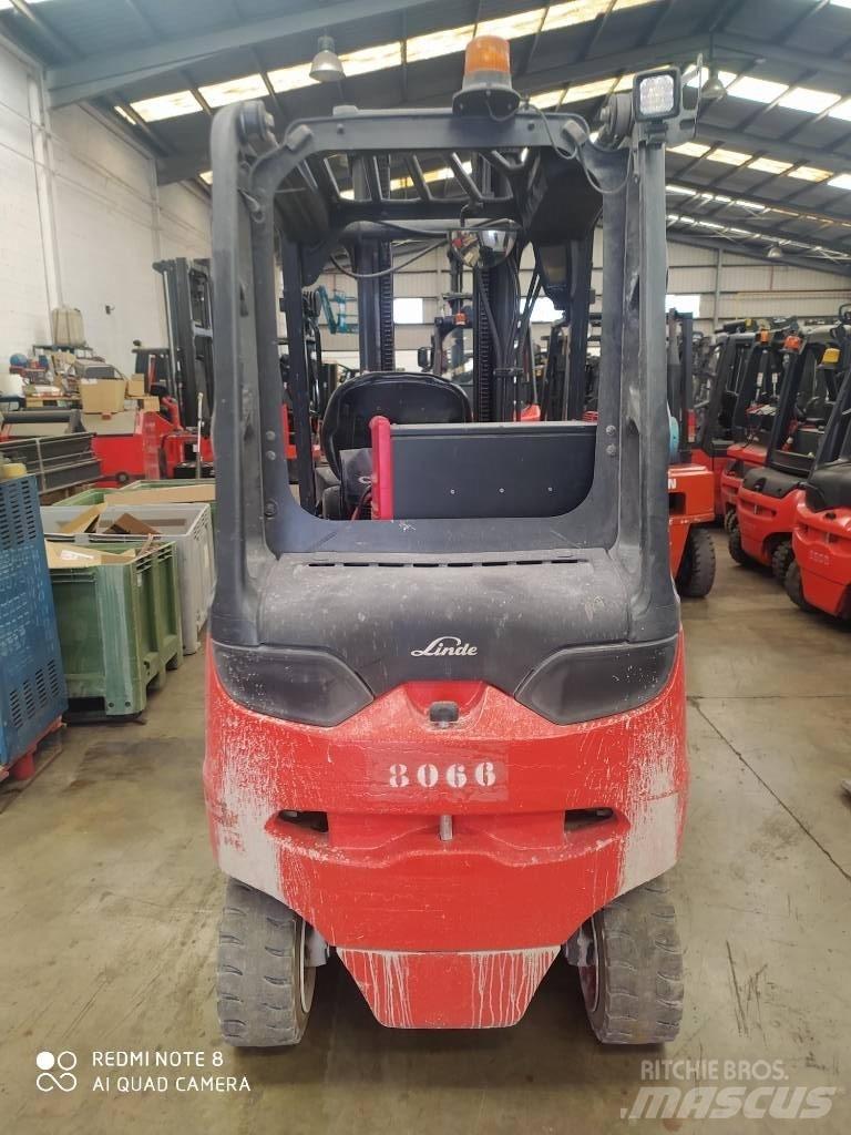 Linde E30/600 Електронавантажувачі