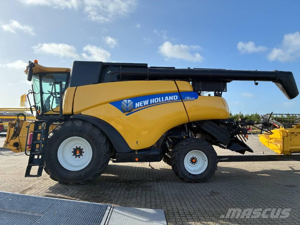 New Holland CR 9080 Зернозбиральні комбайни