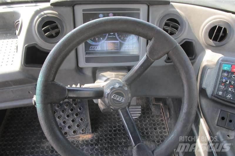 Bell B20E 6X4 Зчленовані самоскиди