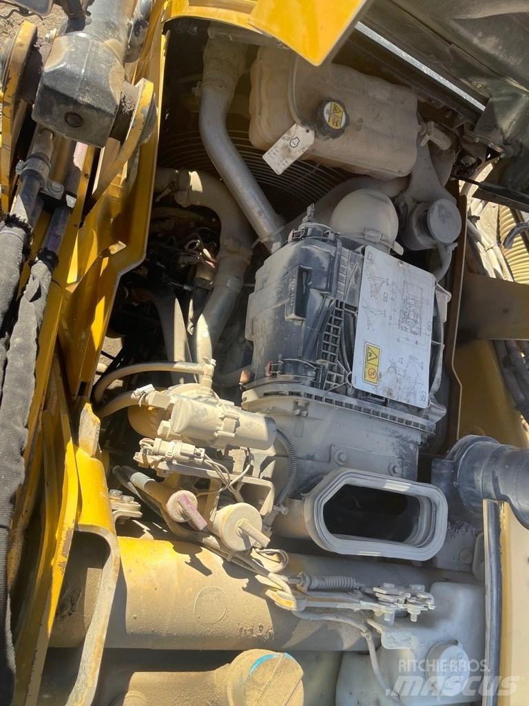 CAT 420F IT Екскаватори-навантажувачі