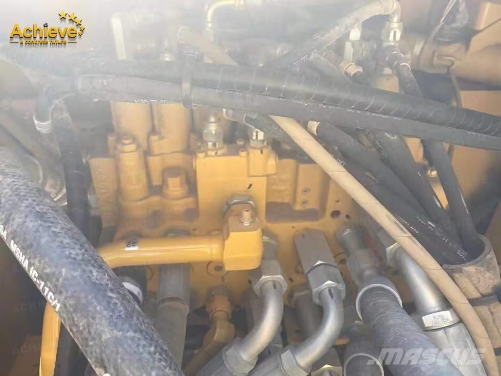 CAT 318D2L Гусеничні екскаватори