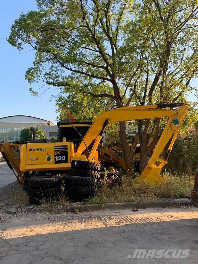 Komatsu PC 130 Гусеничні екскаватори