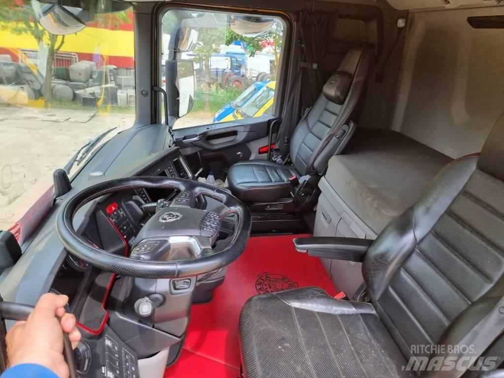 Scania S 580 6X2 Тягачі