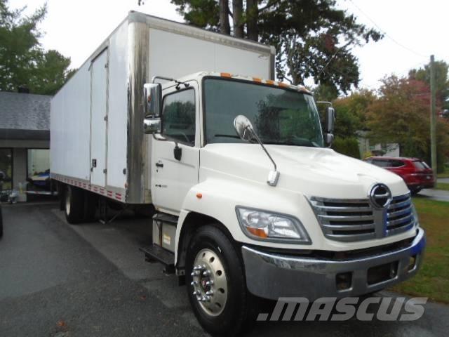 Hino 358 Панельні фургони