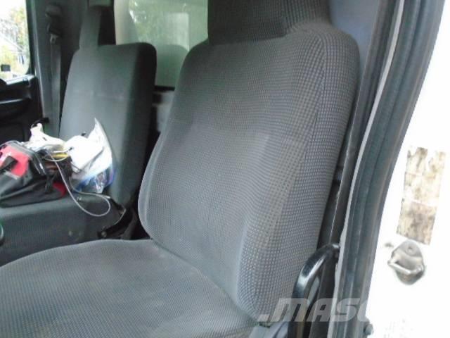 Hino 358 Панельні фургони